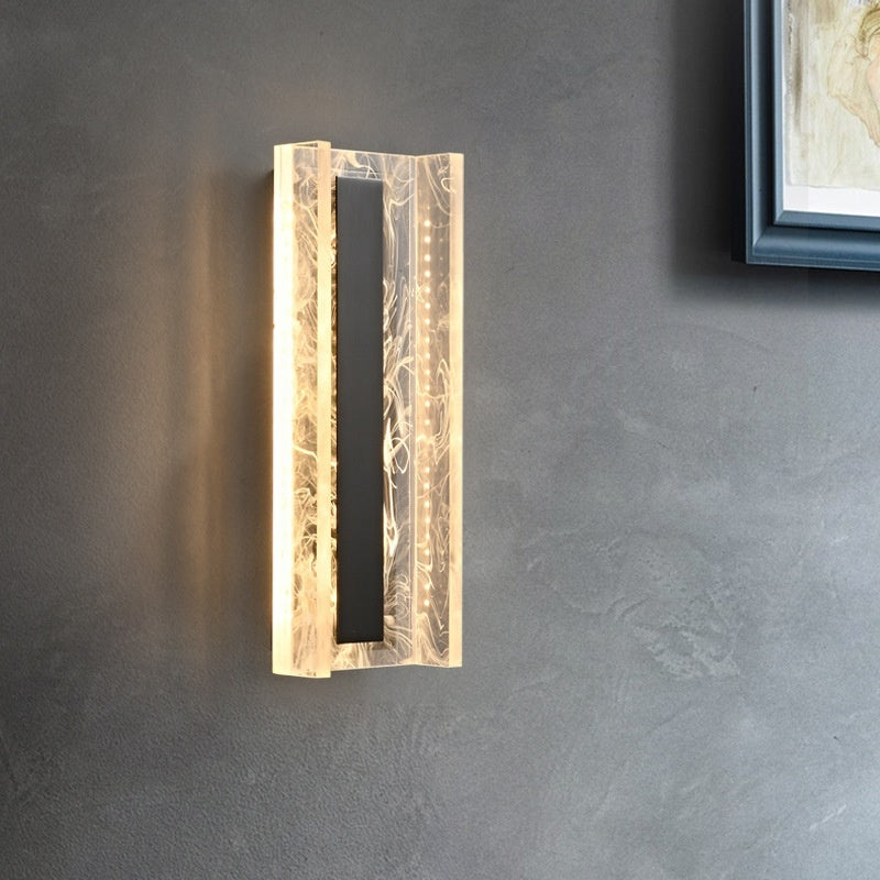 Vägglampa med Tre Färgers Ljus – Enkel Design