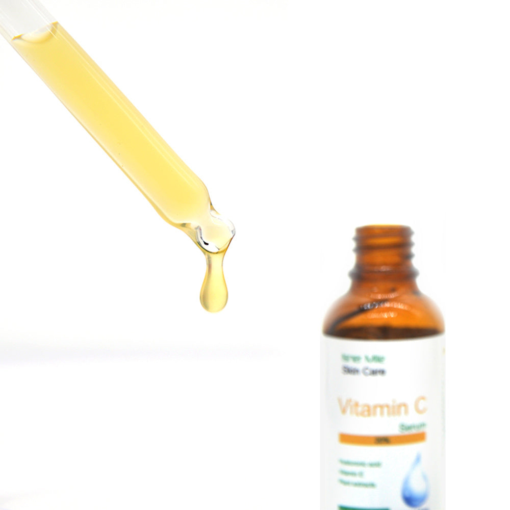 Vitamin C Essens – Fuktgivande och Upplyftande för Strålande Hud