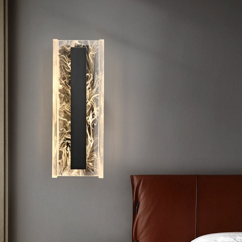 Vägglampa med Tre Färgers Ljus – Enkel Design